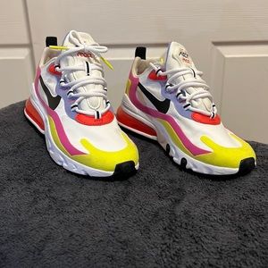 Woman’s Nike air 270 react